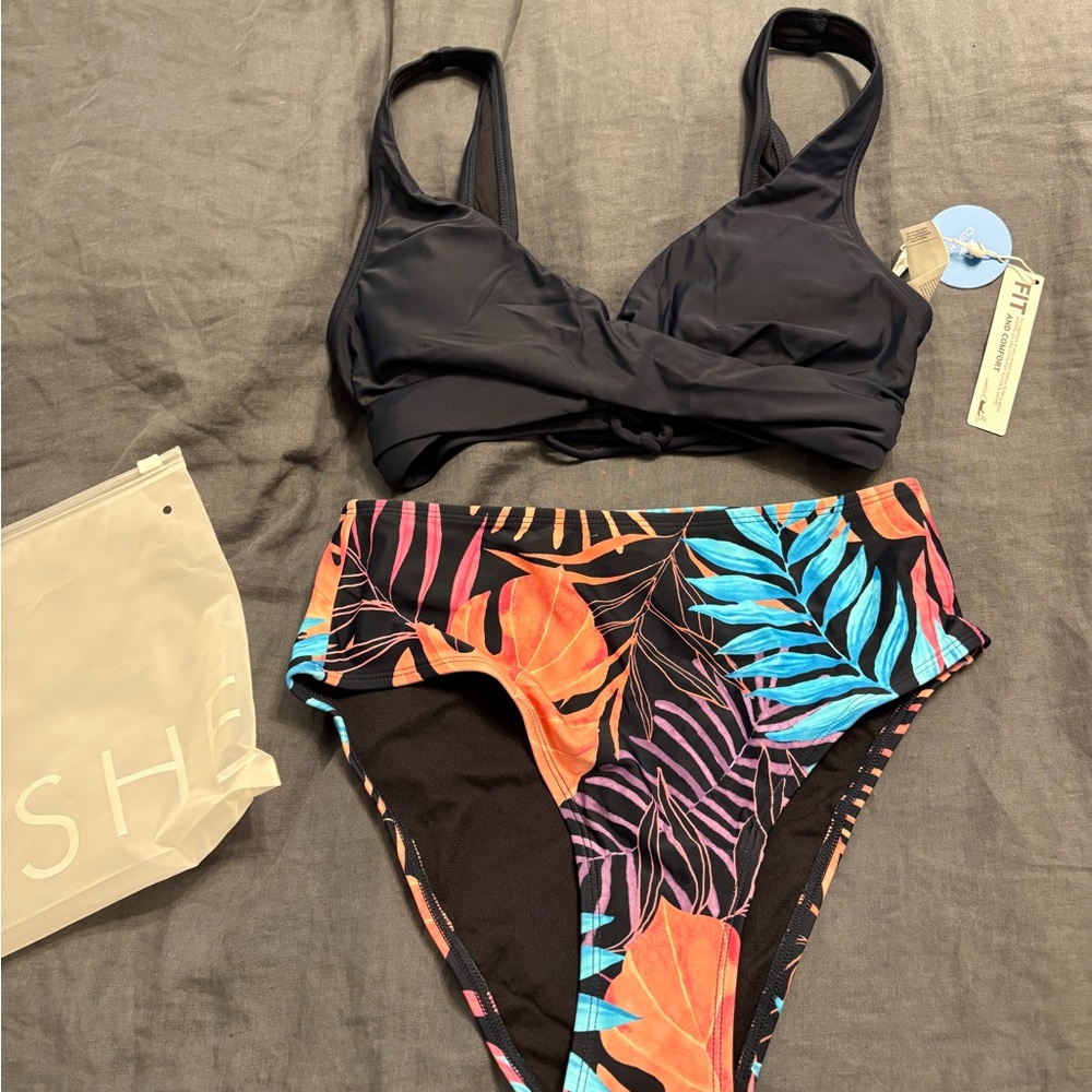 Women's Navy and Multicolor Bikini Set